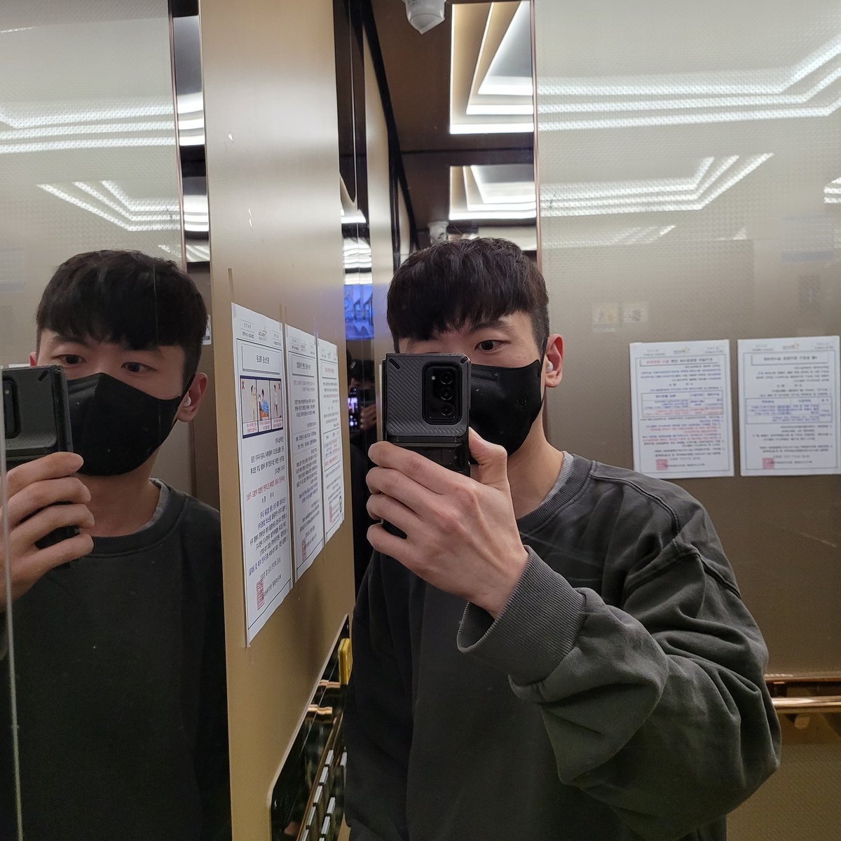 zseqazx's tweet photo. 생존신고 https://t.co/MGK0yMCTOk