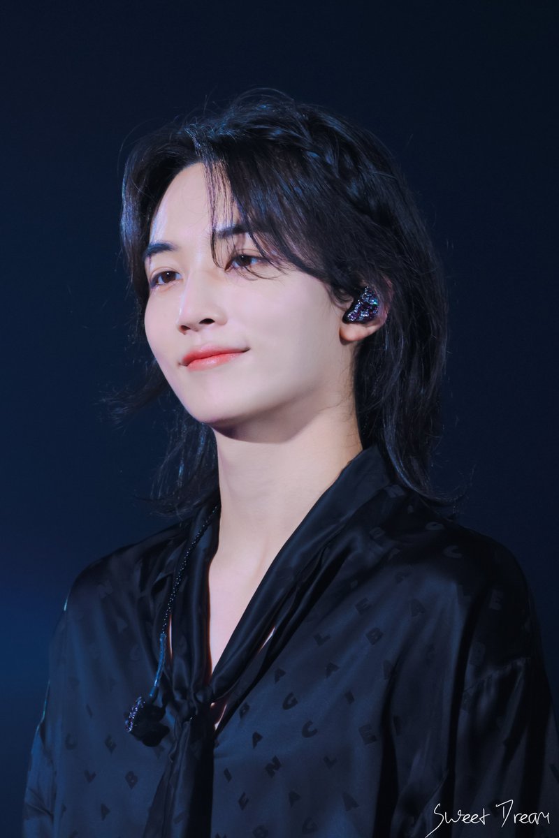SweetDream_yjh's tweet photo. 20230518 LOVE FM 오사카 Day 2 👼

#세븐틴 #정한 #윤정한
#SEVENTEEN #JEONGHAN https://t.co/ZDqylo5SqE