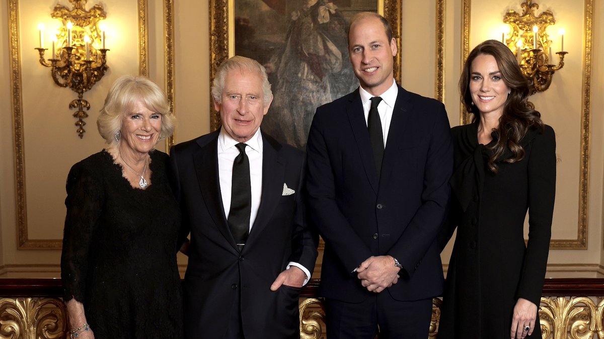 WayneSmithUK71's tweet photo. #PhoneHacking #PhoneHackingTrial #ToxicBritishMedia #ToxicBritishPress #RoyalFamily #PalaceSource #BBCNews #ITVNews #C4News #SkyNews
A Palace source: https://t.co/5LKaD5Jb9Z