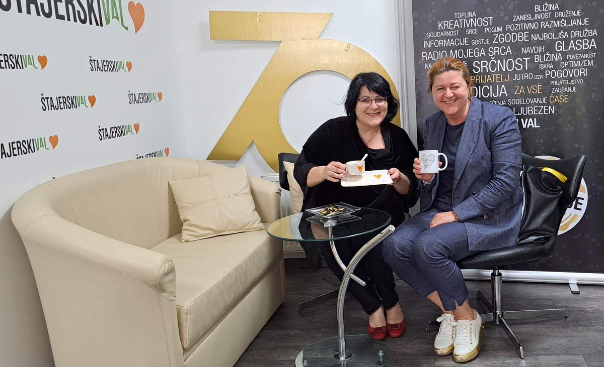 🎉 70 let glasbenega navdiha: <a href="/Stajerskival/">Radio Štajerski val</a> ena najstarejših in najbolj priljubljenih slovenskih radijskih postaj, praznuje 70 let obstoja! 
Danes pri programski direktorici, Greta Kokot Rajkovic, naša direktorica Tatjana Novak.

#ŠtajerskiVal70 #GlasbeniNavdih