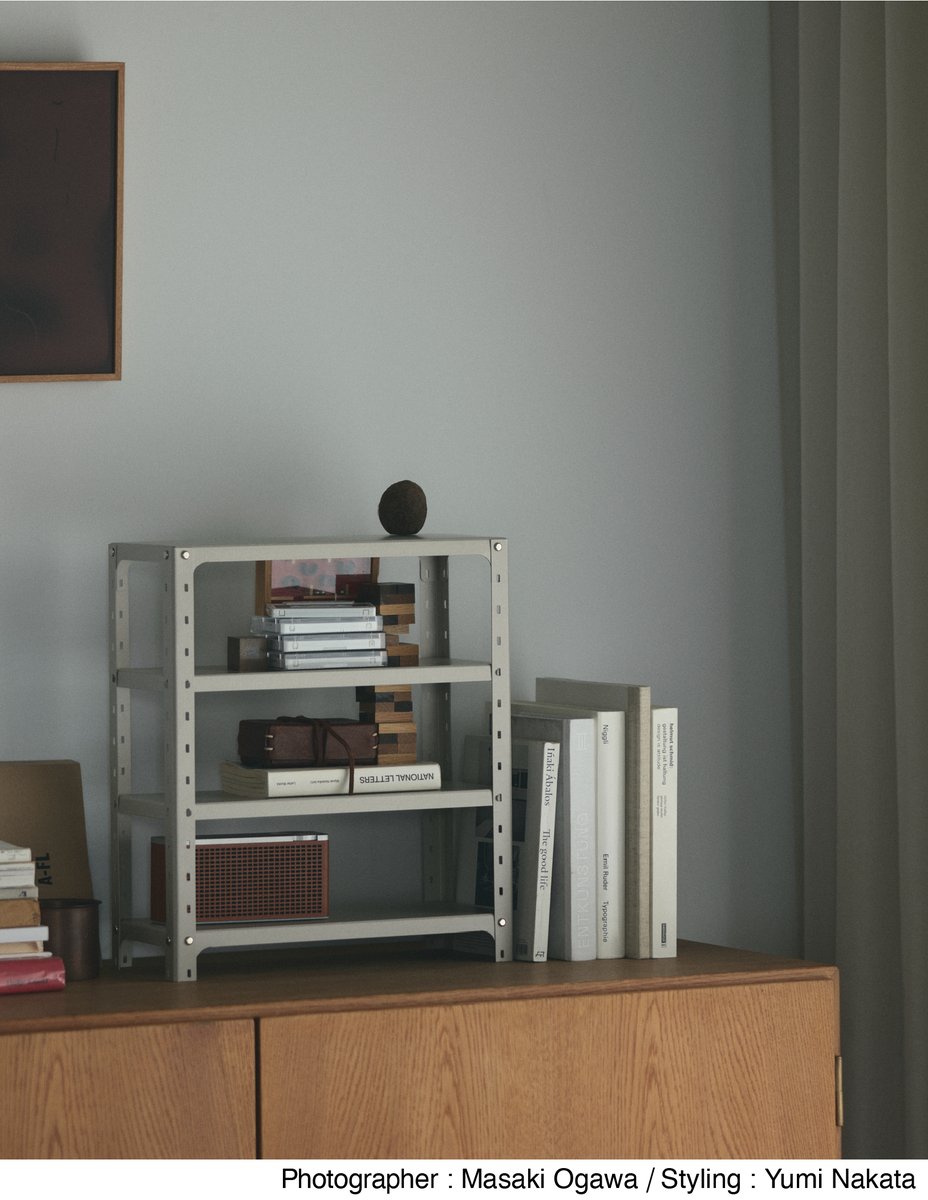 SUPERPAPERMKT's tweet photo. #福永紙工の製品
#paperrack は業務用スチールラックから着想を得てデザインされたシンプルで丈夫な紙製のオープン収納です。 卓上に置いたり、壁に取り付けたりしてご使用いただけます!
Designed by DOMINO ARCHITECTS 大野友資
https://t.co/D4hAigctNM https://t.co/Bbk9BldfAh