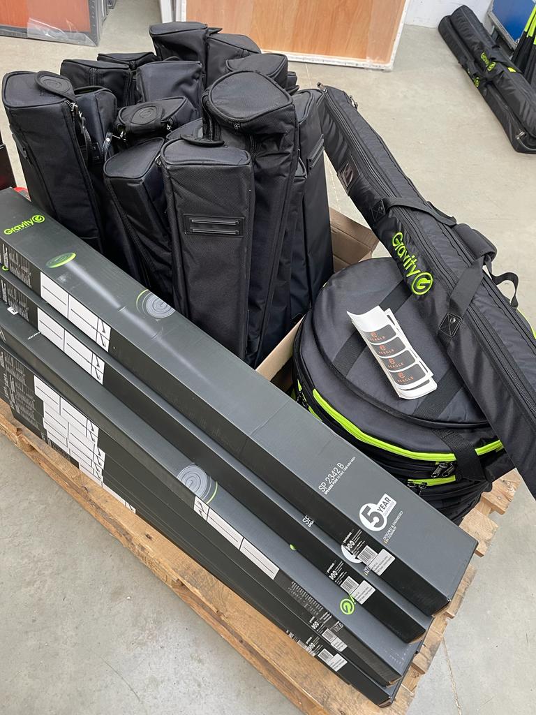 New equipment just landed, ready for a busy week, month and year!

#makeitbeagle #eventhire #eventsetup #eventproductioncompany #eventsuk #eventproductionservices #audiovisualproduction #lightingdesigncompany #eventproductions