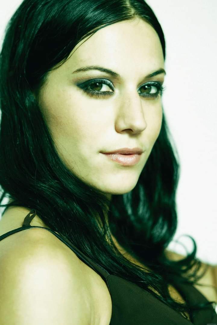 Happy Birthday Cristina Scabbia (Lacuna Coil)!!              