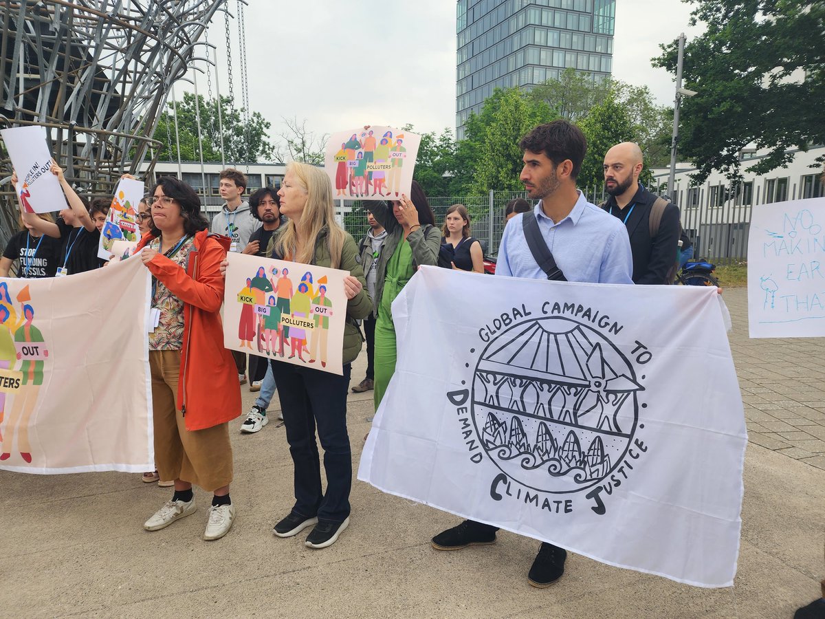 gcdcj's tweet image. Kick kick, kick big polluters out!
#FossilFuel Industry is the biggest delegation at COP.
#KBPO members demand #polluters out, people in! #UNFCCC needs to centre leadership of frontline communities who have been fighting #climatecrisis.
#SB58