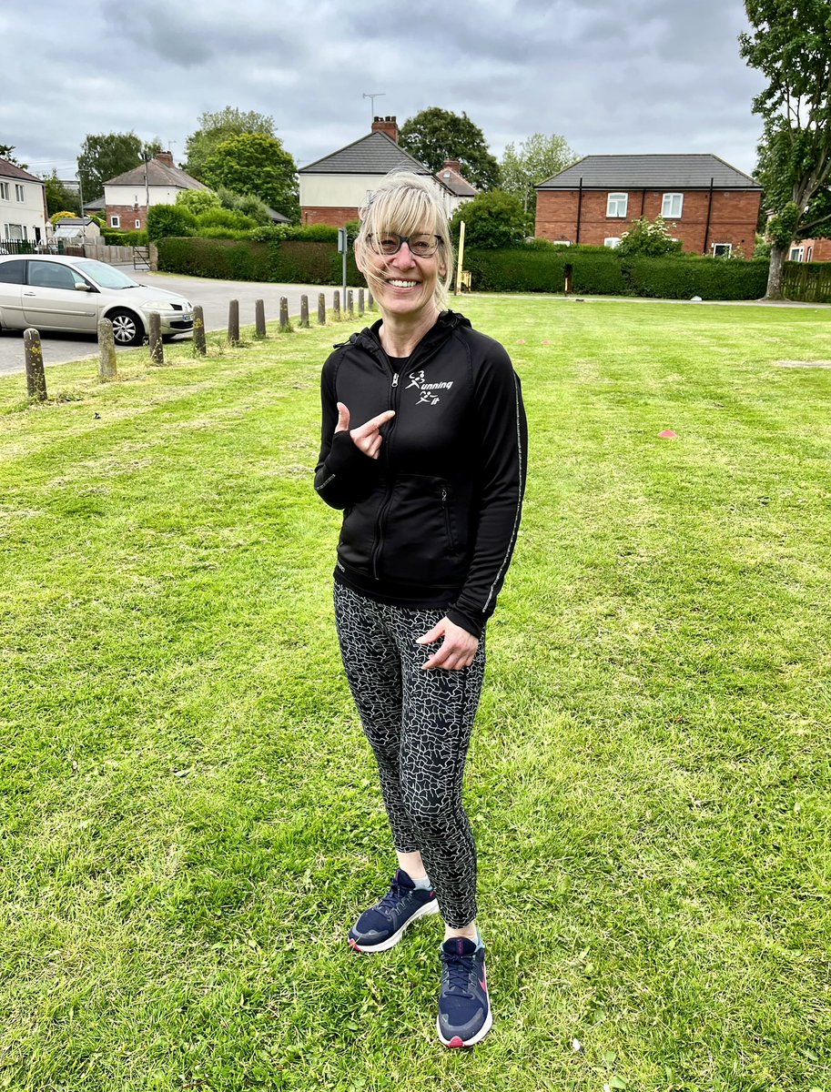 evergreen_activ's tweet photo. 🎶 you’ll be running up that hill…with no problems 🎶 with our £0 8 week training course for beginners &amp; returners in South Kirkby 🏃🏼‍♀️🏃🏾‍♂️All welcome! Thursdays 6.30-7.30pm at Barnsley Rd Rec📍 #runningforbeginners #fitness #confidence #fitnessfun https://t.co/5ZqTURJG5I