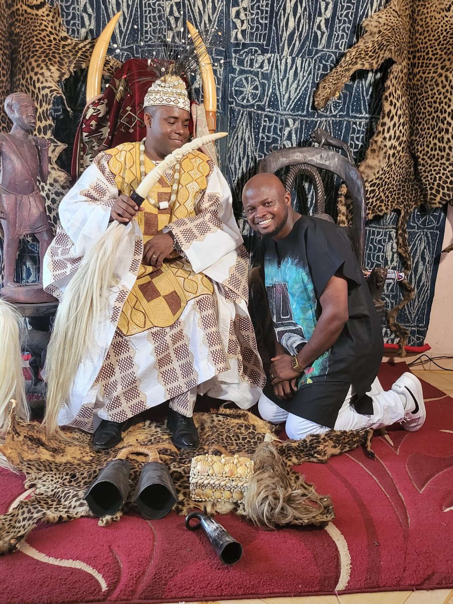 achaleke1's tweet photo. It was indeed a great pleasure to have been received by HRM Fon #Fontem Asabaton 🇨🇲 the Paramount Ruler of the Bangwa people. We had a great conversation on how young traditional rulers could help break the youth stereotypes & advance youth participation in #Peace & #development in their communities.
I was inspired to hear his commitment to tapping into his youthfulness to foster inclusion & the participation of young people in community development. @UN_Cameroon @PNUDCameroun @AUC_PAPS