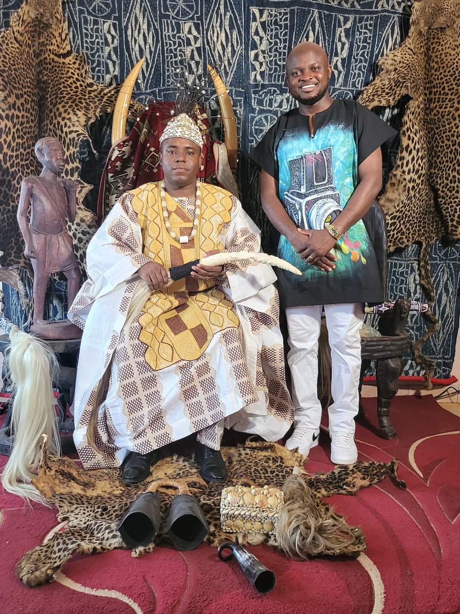 achaleke1's tweet photo. It was indeed a great pleasure to have been received by HRM Fon #Fontem Asabaton 🇨🇲 the Paramount Ruler of the Bangwa people. We had a great conversation on how young traditional rulers could help break the youth stereotypes & advance youth participation in #Peace & #development in their communities.
I was inspired to hear his commitment to tapping into his youthfulness to foster inclusion & the participation of young people in community development. @UN_Cameroon @PNUDCameroun @AUC_PAPS