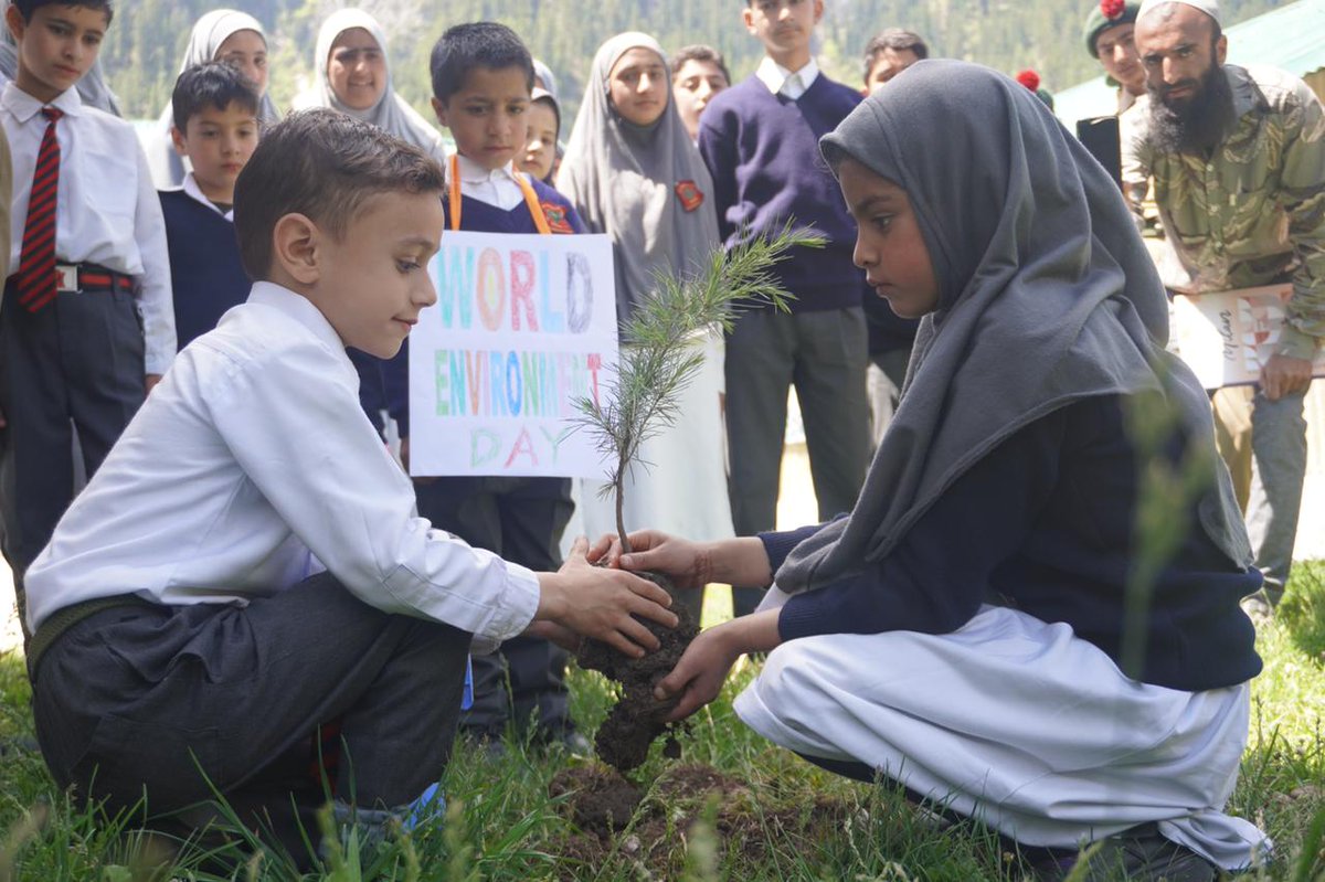 AlamDar1917's tweet photo. PLANTATION DRIVE AT AGS DAWAR ON WORLD ENVIRONMENT DAY
On the Occasion of #WorldEnvironmentDay, a #PlanationDrive was Organised at AGS #Dawar. Total of 15 Trees of #Pinus #Roxburghii, and #IndianPine were Planted by #Students of AGS Dawar. https://t.co/DTdvtoh4zy