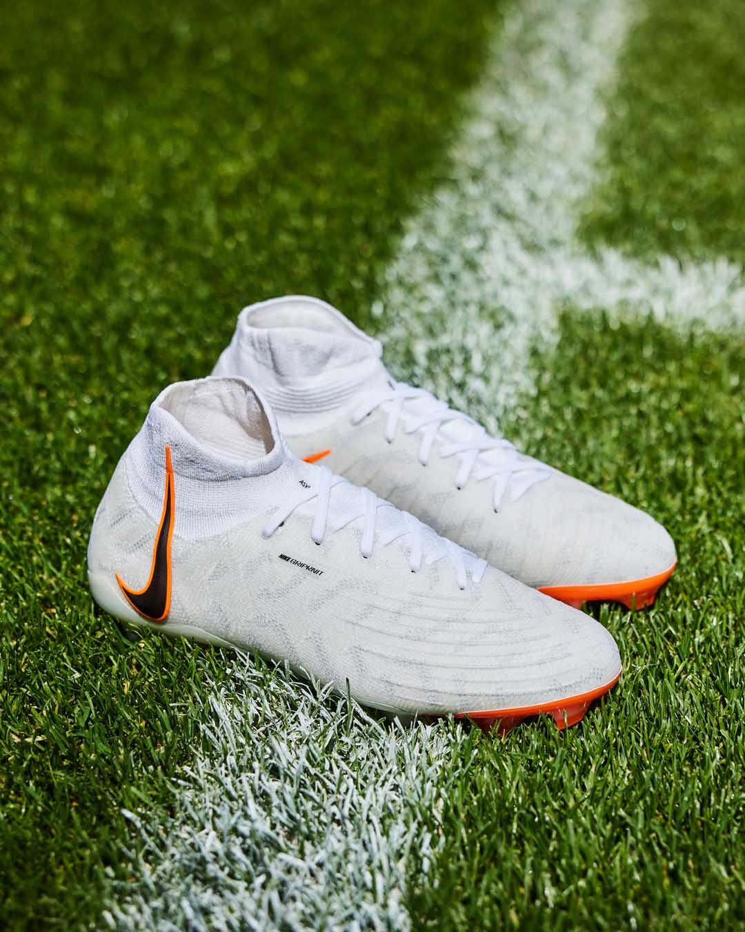 Nike's Phantom Luna Soccer Cleats Specifically Aim To Reduce Injuries in Female Athletes - Yanko Design