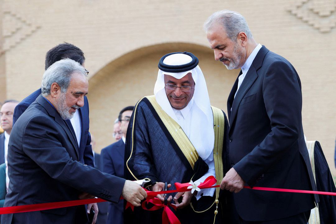 EnglishFars's tweet photo. Iran Reopens Embassy in Saudi Arabia After Seven Years
https://t.co/AjyJewit5b https://t.co/8mJfQ5ML3J