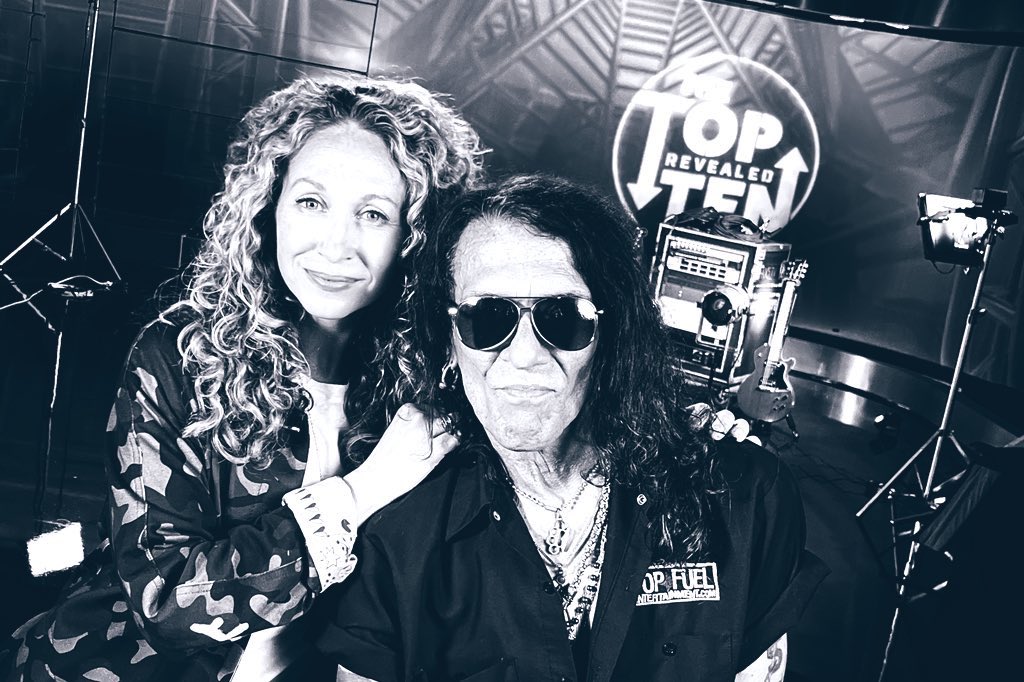 StephenEPearcy's tweet photo. @theRATTpack STEPHEN PEARCY Flashback heart attack! RATT STEPHEN PEARCY and @KatieDaryl from @axs got something to say! June 9, 2023 the New RATT Boxset https://t.co/PsNxXMODxA #ratt #newboxset #sunsetstripexperience #StephenPearcy #solotour #vamiee Photo courtesy @misstruthadare https://t.co/RqZUmZ9osf