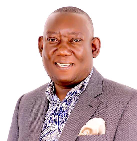 SmGeral's tweet photo. Apart from “esawa yonna omukazi akyuuka” what other statement do you remember from him🤔
RIP Kato https://t.co/DKqR6hEuHx