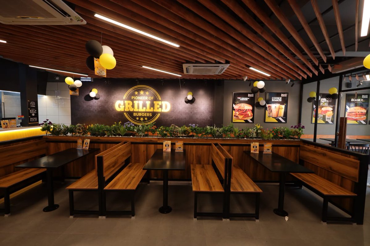 franchiseeindia's tweet photo. Heartiest Congratulations to @BiggiesBurger  for the New Franchisee Outlet in Akshayanagar, #Bengaluru, Karnataka.  

#biggiesburger #foodfranchise #foodandbeverage #foodchain #cafechain #burgerfranchise #pizzachain #fastfoodchain #foodchain #fastfoodbusiness #chinesefood #businessideas #startyourownbusiness #businessopportunities #businessideas #businessforlife #entrepreneurship #beyourownboss #businessgoals #dreambusiness #startyourownbusiness #Business #businessopportunity #bestbusiness #bestbusinessopportunity #bestfranchise
#bestfranchiseopportunity
