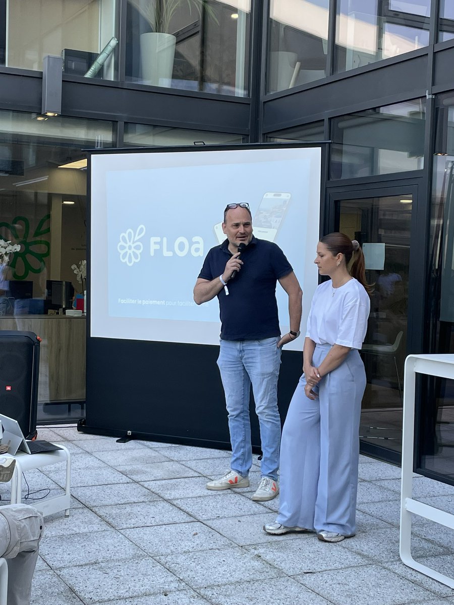 ExperteezFr's tweet photo. Lancement du #DesignSprint de 12 équipes d’étudiants de l’#inseec avec @FLOABank. Ça va être passionnant mais 1 bon run pour nos 3 Sprint Masters. Go pour innover ! https://t.co/DESxbc1q20
