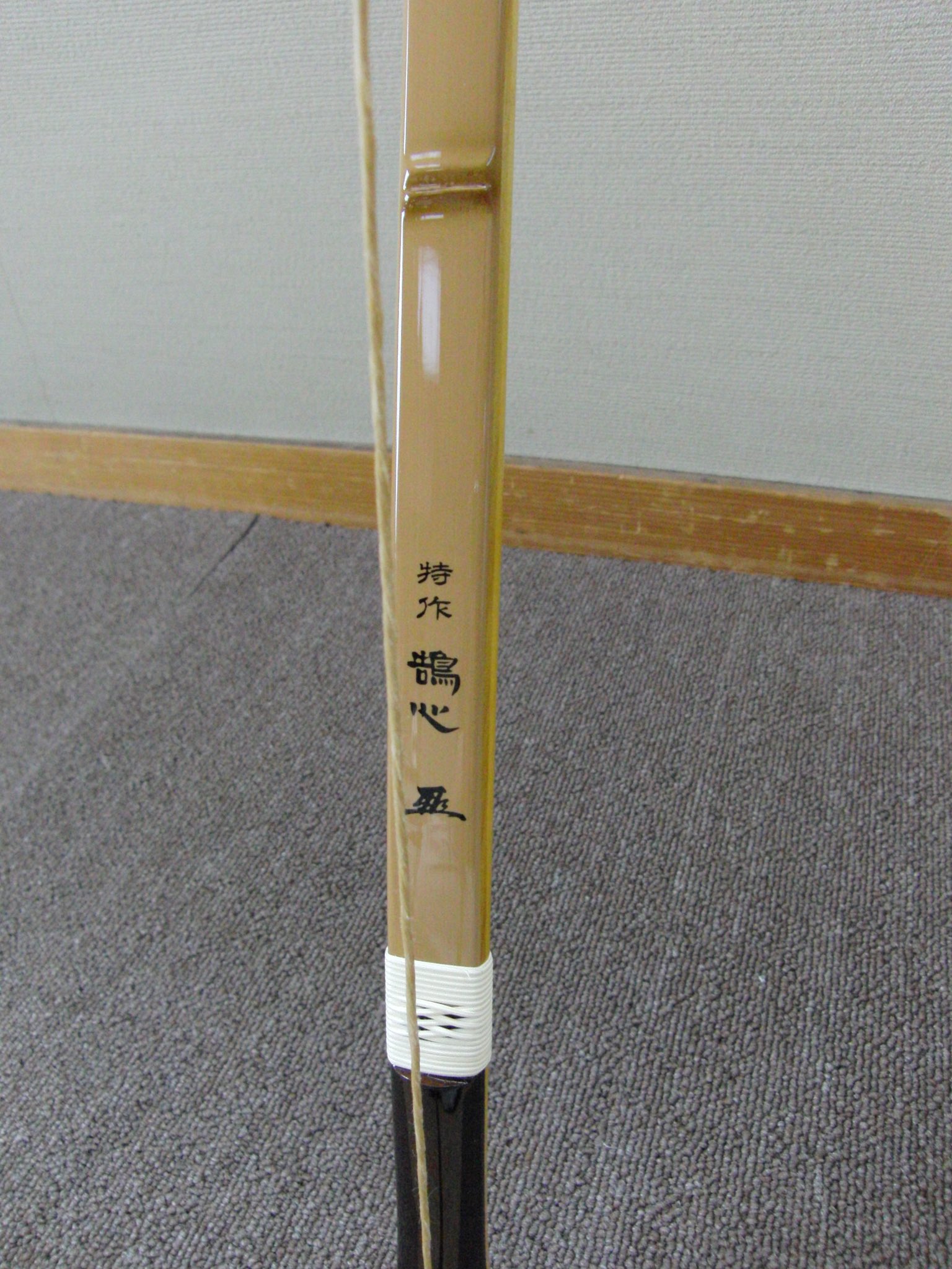 和胡弓，紫檀材棹，付属品