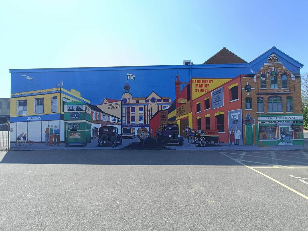 We are looking for locations in #Cleethorpes to paint a mural. Can anyone help or have a wall available to paint? Please contact us.