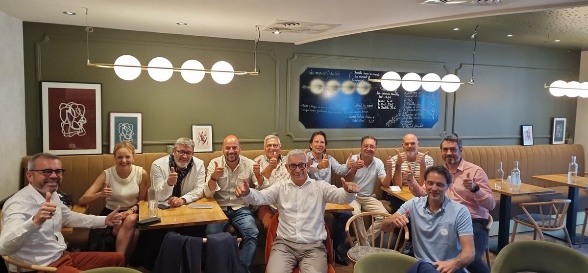ericCHALLAN's tweet photo. Quelle ambiance notre YAO! DATING annuel 🔥

💡Un speed dating entrepreneurial entre chefs d’entreprise aguerris &amp; jeunes pour trouver conseils, écoute et réflexion.

10 ans que @MPiromalli nous entraîne dans cette belle aventure humaine faite de partage et de bienveillance  🤝 https://t.co/tmazRtXG89