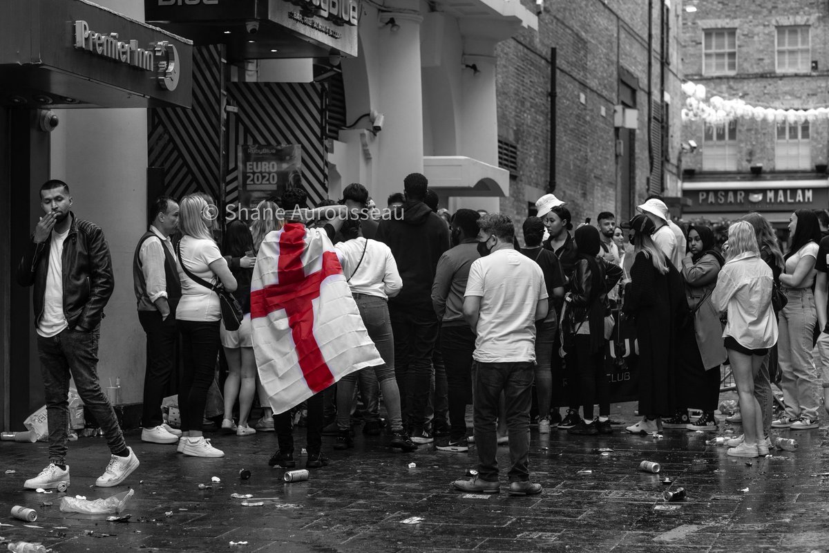 behance.net/gallery/172480… @AdobeUK @CanonUKandIE @TurtleKeyArts @Behance @BehanceTeam @The_RPS #StreetPhotography #StreetPhotos #London #Photography #LondonPhotos