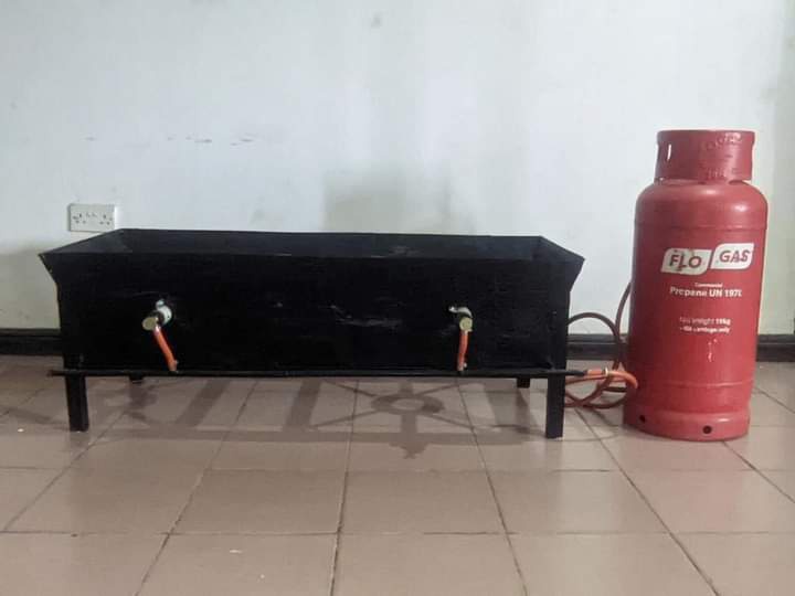 sosairen's tweet image. Spend 30 minutes in the kitchen instead of 2 hours with this LPG cookstove 
It is fast, efficient and safe for cooking. 

You can get a single or double burner depending your needs
Get it at an affordable price by calling us via 08092305719

#sosai #improvedcookstoves #cookstove