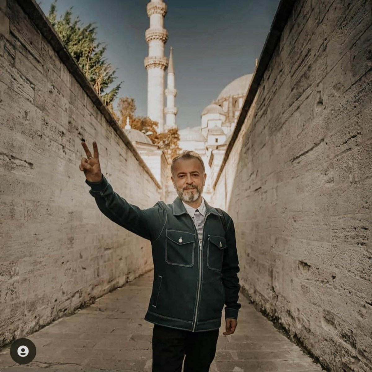 tubatirin's tweet photo. Ölümünün seneyi devriyesinde onu yazdım; Mevlana Bayım’ı.

“Onu Hiç Böyle Okudunuz mu?” @mevlanaidris 

https://t.co/QIAeVL5slB https://t.co/Ozt390YIPk