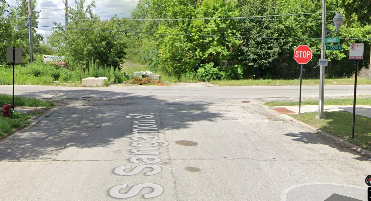 Homicide - 17 yr old male gunshot wound to the back transported to Christ Hospital and pronounced victim was walking down the street dark gray Nissan approached victim, front passenger from vehicle produced a handgun and fired shots 12200 S Sangamon 6 June 23 4:55 pm #MurderCity