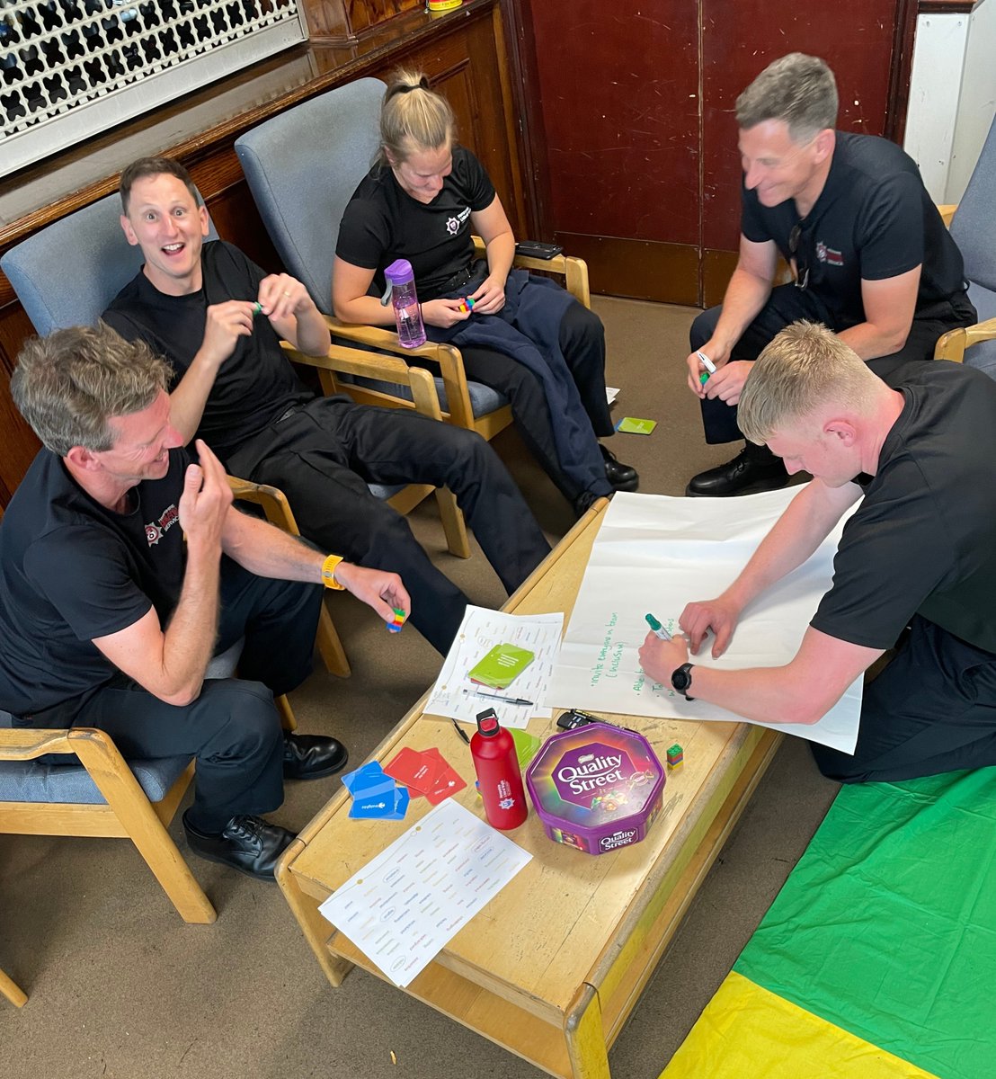 ODHIWFRS's tweet photo. Our @QuicheyMoo and Lorraine had a great afternoon with @Cosham23 Blue Watch talking all things Insights. Lots of fun, laughter and cookies! #reachingfurther #hiwfrs #learningisfun #teamwork https://t.co/GnfmESk1UB