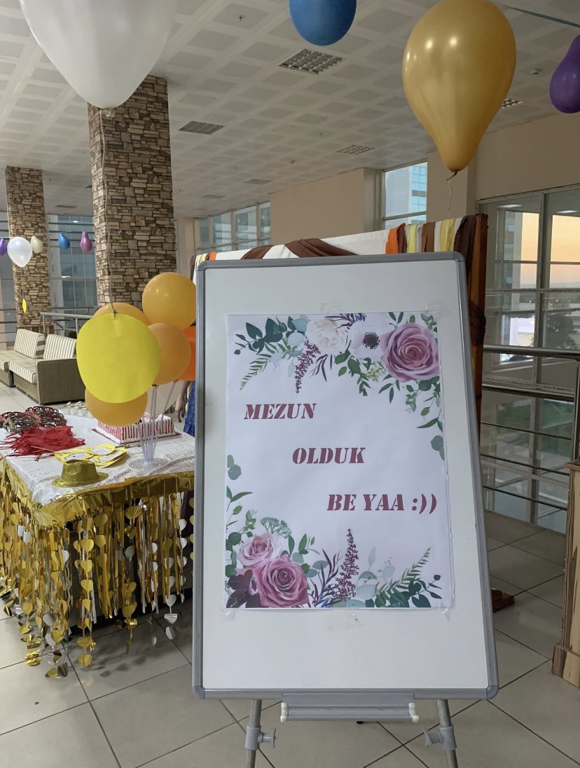 genclerleegitim's tweet photo. Değerli öğrencilerimiz mezun oldu. 
@ozlemisikkdogan @selimakGSB @GSB_Edirne @EdirneKYGM @EmelDem58511531 https://t.co/Jc7lTBqgrE