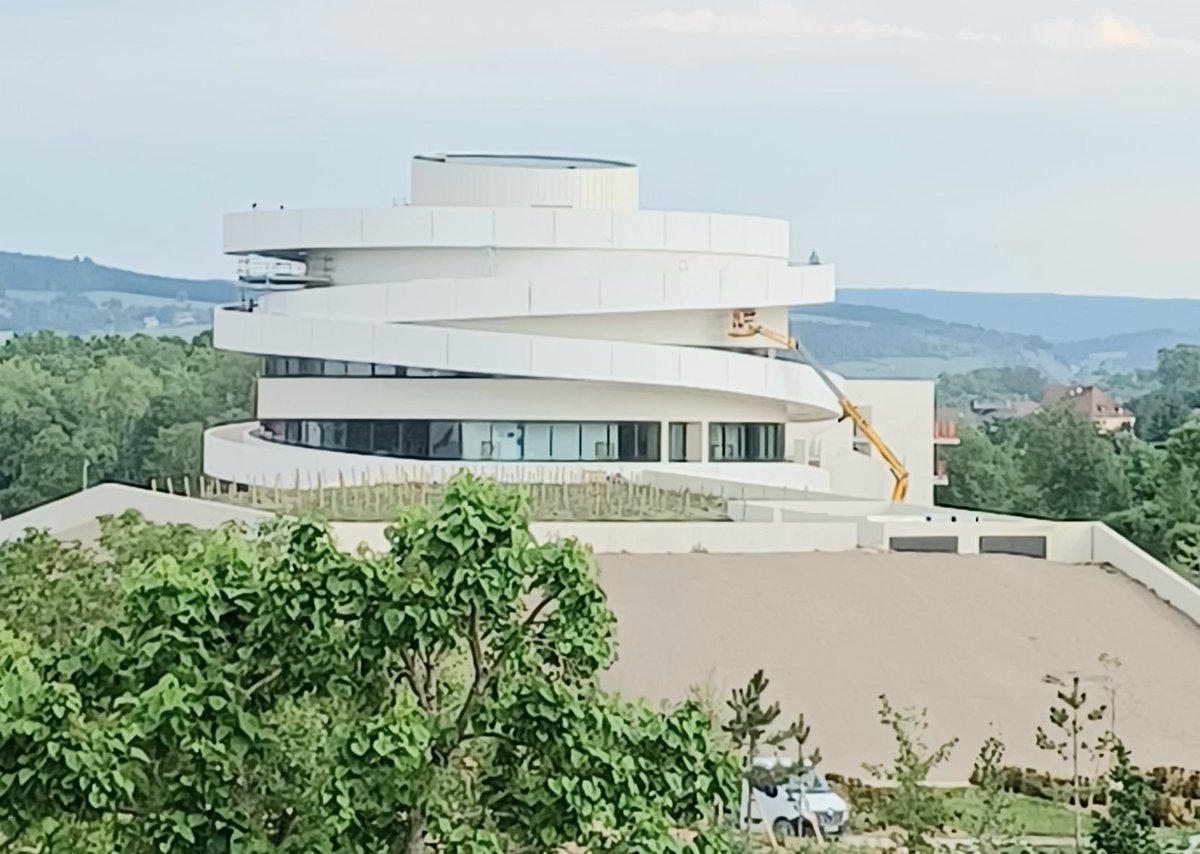 Cité des Climats @bourgogne <a href="/BeauneTourisme/">Beaune Tourisme</a> opens 17/6 but works still going on