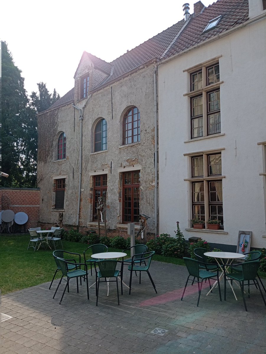 On #writingretreat Day 3 we are being hosted in #Mechelen at the historic #Moreelshuis. <a href="/FSW_KULEUVEN/">Sociale Wetenschappen - Social Sciences KU Leuven</a> <a href="/ITN_ANTHUSIA/">ANTHUSIA</a>
