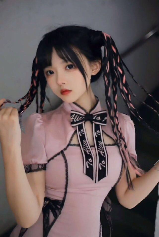 「上新」今日の限定🅰️深圳福利姬严选
￣￣￣￣￣￣￣￣￣￣￣￣￣￣￣￣￣
戒不掉丨二次元软妹

⚪️05
⚪️163
⚪️86
⚪️C

叮~你的宝贝已送达！

兼职限定丨四坑少女丨温柔乖巧丨卡哇伊内

严选全国少女更新至第 1022 位✅