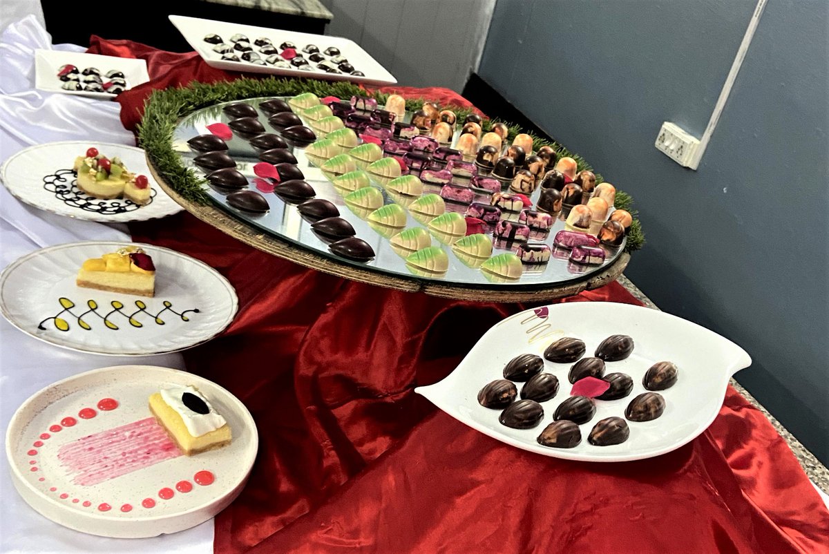 agihld's tweet photo. Bakery and Patisserie Workshop organized by Gourmet Club, Faculty of Hospitality Management.
#agihld #amrapali #bestcollege #aihm #hotelmanagement #bhm #bhmct #dhmct #dhm #hm https://t.co/AQ76cuVXAn
