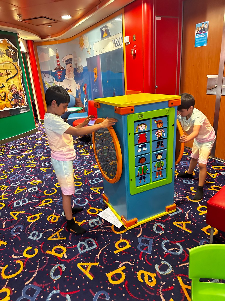 Sweetdevilish32's tweet photo. Sumer Maawuz and Ayza had an amazing time in the ferry they loved their big room with all the facilities thanks to their grandma @LiverpoolL10 @MissFlanaganMLP @MabLanePE @MissRomanoMLP @MrsEvansY1MLP https://t.co/6TrfLovrFk