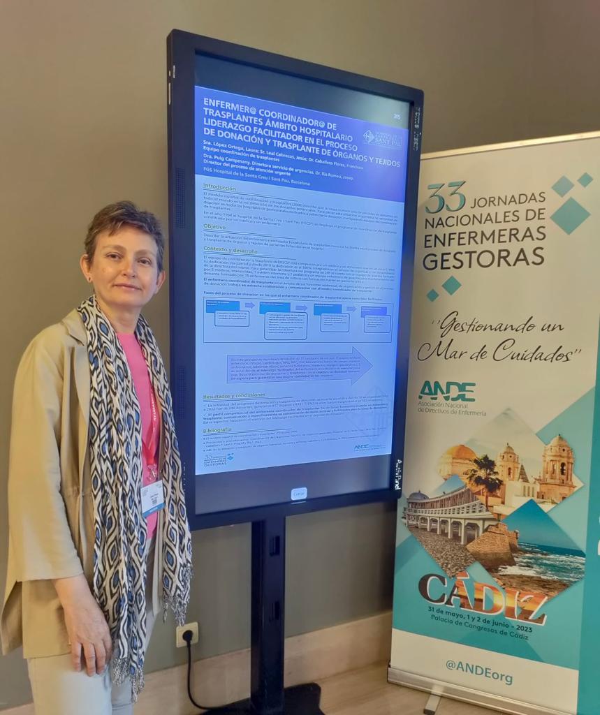 HospitalSantPau's tweet photo. Laura López, responsable @InfermeriaSPau de trasplantaments, va participar del congrés #33ANDE d'@ANDEorg amb un pòster per visibilitzar la figura de la infermera coordinadora de trasplantaments com a líder facilitador en el procés de donació d'òrgans i teixits. #OrgullSantPau🙌🏻 https://t.co/Hc7o5f9nOK