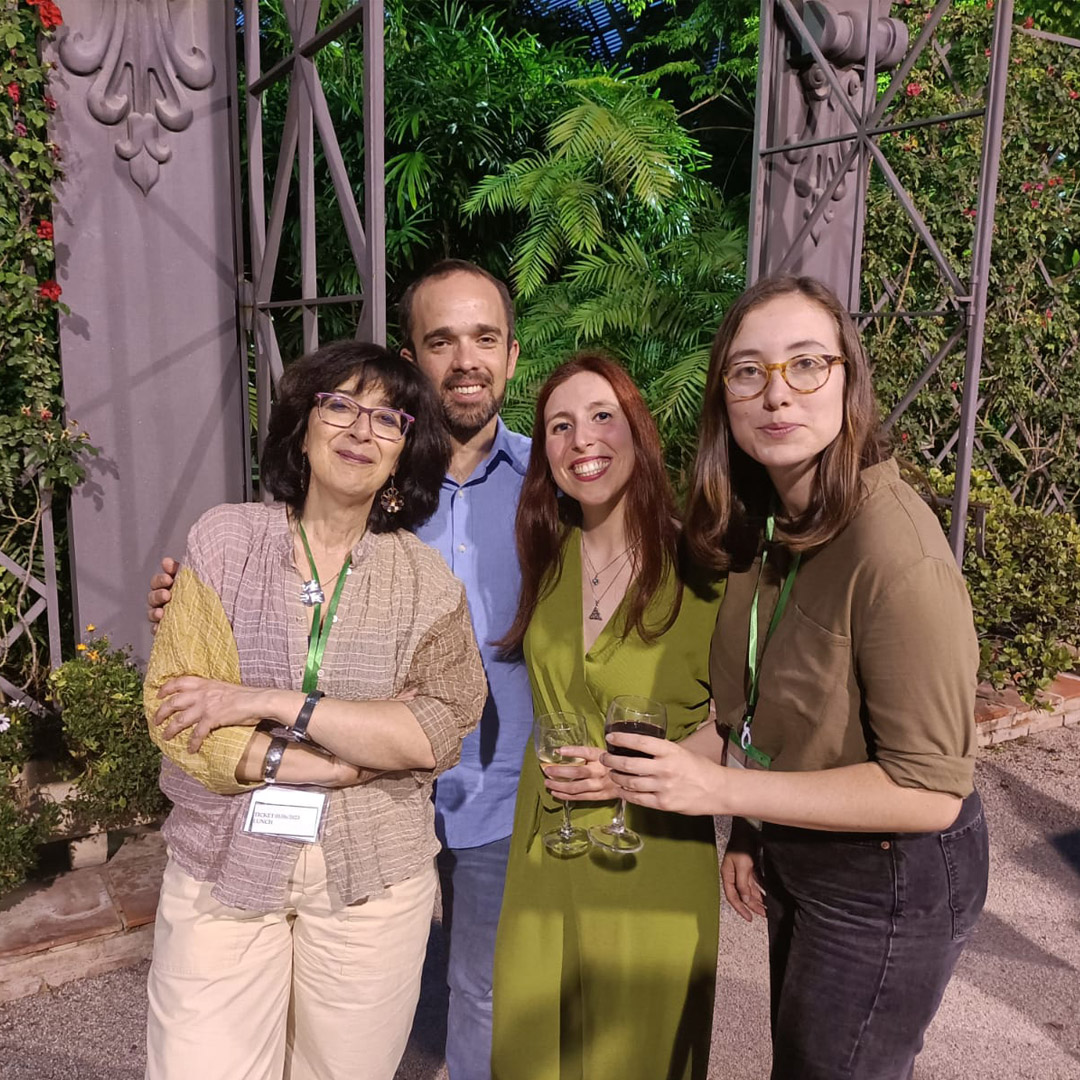 FFT_Uvigo's tweet photo. Membros do Grupo de Investigación NETEC e Irish Studies at UVigo participaron no 21 Congreso Internacional da Asociación Española de Estudios Irlandeses #AEDEI. Presentouse o volume Telling Truths editado pola profesora Teresa Caneda sobre a obra de Evelyn Conlon.

@uvigo #FFT https://t.co/0bcvsFVmjf