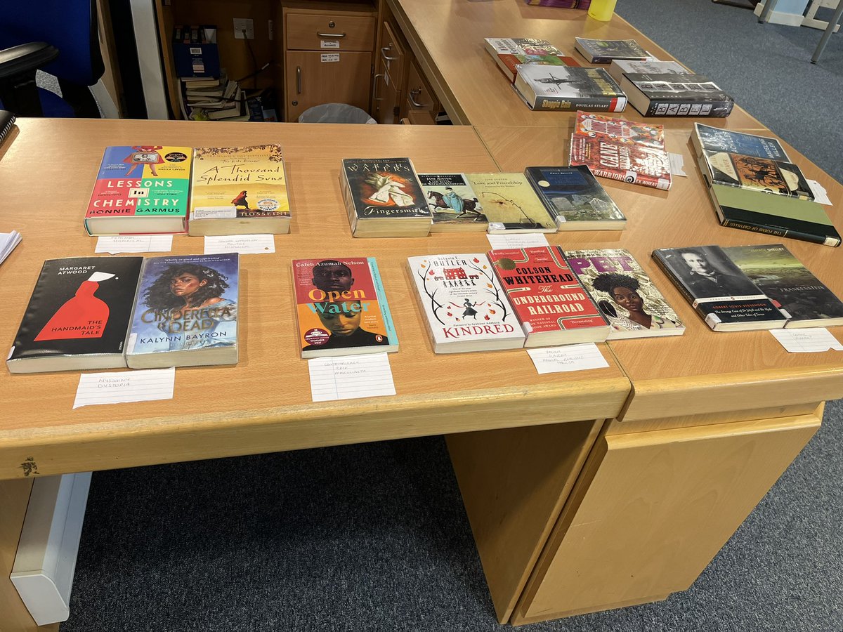 BRO_Library tweet media