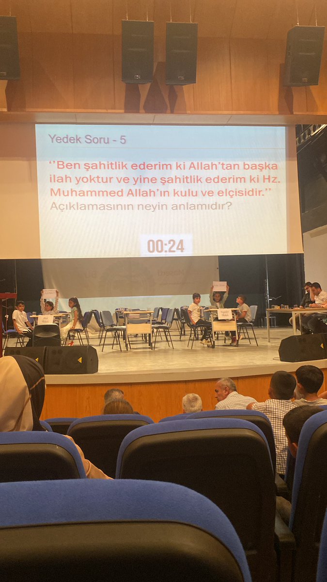 Ömerli İlçe Milli Eğitim Müdürlüğümüzün düzenlemiş olduğu birleştirilmiş sınıflı köy okulları arasında yapılan bilgi yarışmasında okulumuz öğrencileri başarı ile yarışarak 1. oldular. Biz size inanıyorduk, inanıyoruz, hep inanacağız çocuklar. 🎉 <a href="/mardinilmem/">Mardin İl Millî Eğitim Müdürlüğü</a> <a href="/OmerliMem/">Ömerli İlçe Milli Eğitim Müdürlüğü</a>