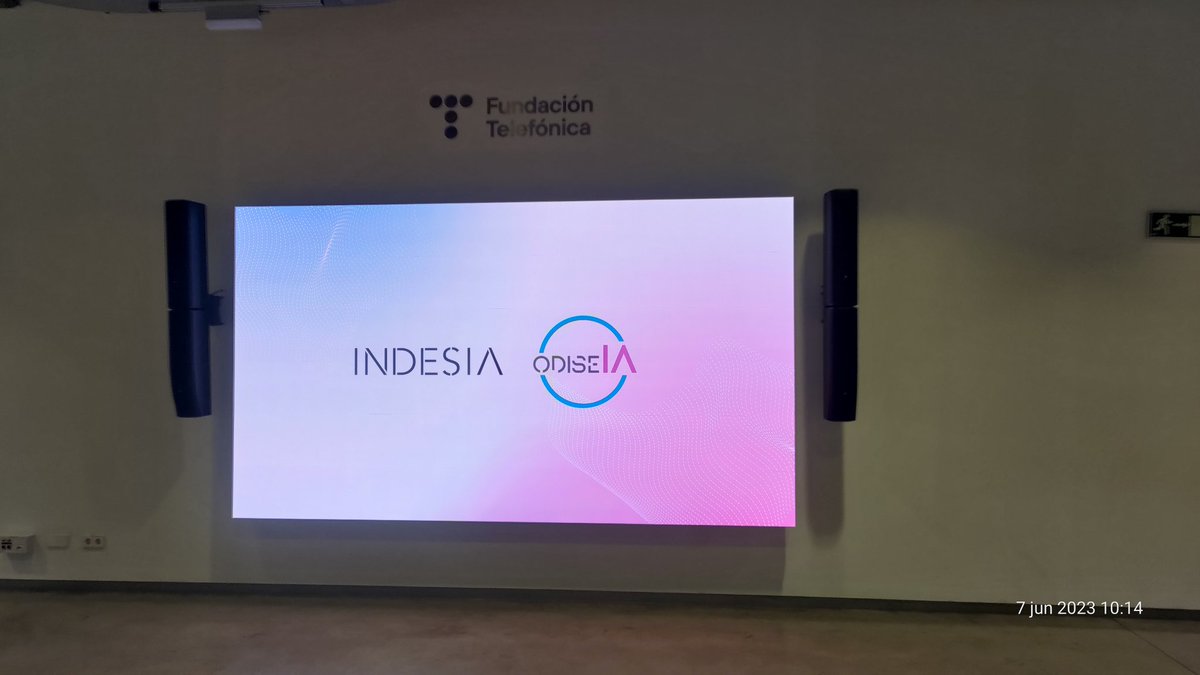 Atharky's tweet photo. Asistiendo hoy a la presentación del informe "El uso responsable de la inteligencia artificial en el sector industrial" @IndesiaOrg #responsibleAI #AI @VerneGroup https://t.co/L7EGTtRsXS