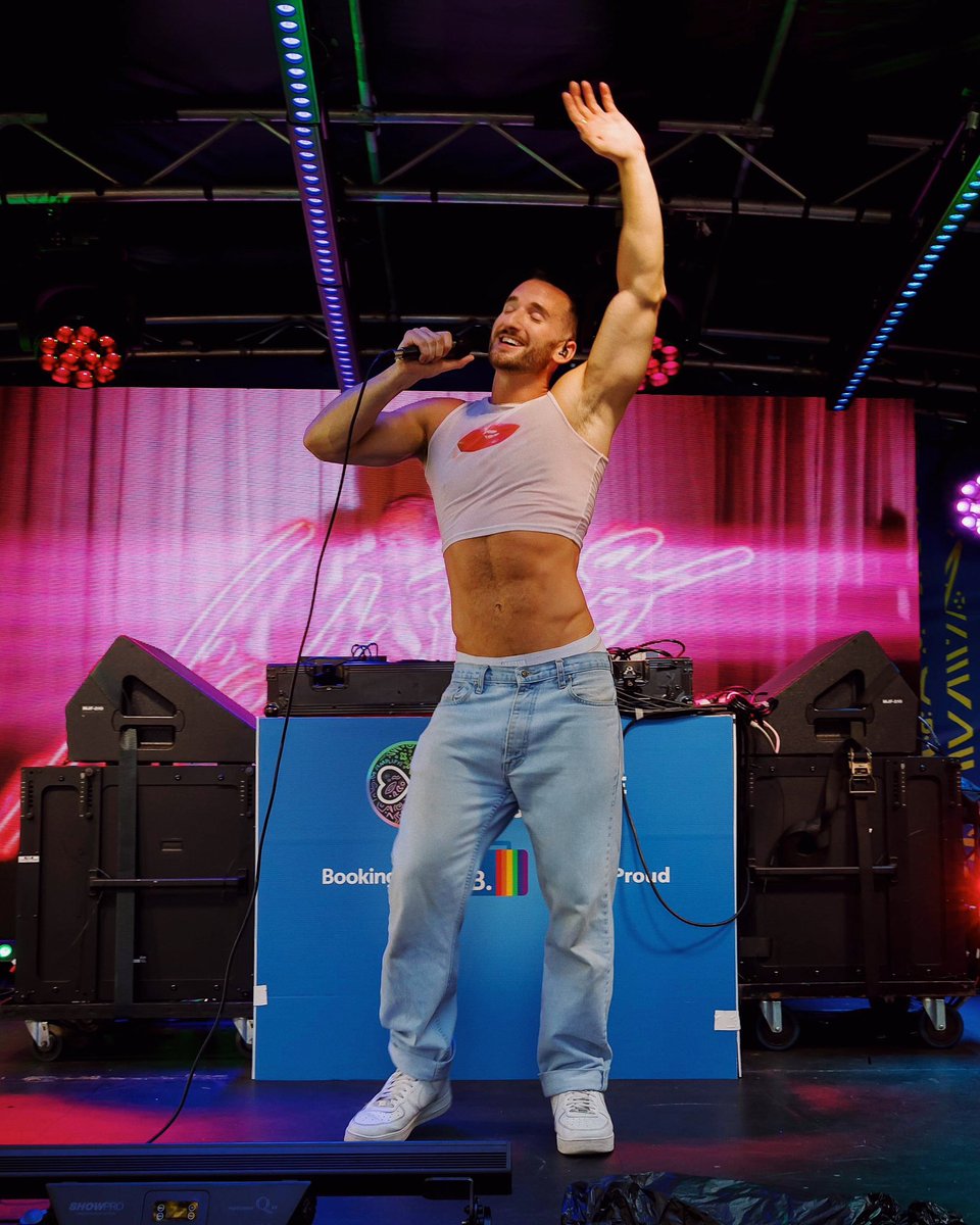 Happy Pride everyone! Here’s me performing at #sydneyworldpride wearing a #croptop because it’s pride duh