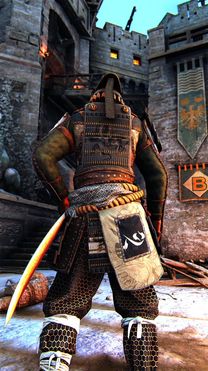 EpsironA's tweet photo. 【 ForHonor / 名誉のために 】
Game : #ForHonor
Platform : PC / PS / XBox
(※クロスプレイ対応 )
Hero : 大蛇 ( Orochi )
また大蛇…?
でも今回は観戦で撮った大蛇です🐍
#フォーオナー #WordofVP
この「 心 」のエンブレムは…🧐 https://t.co/Au3lokCZmU