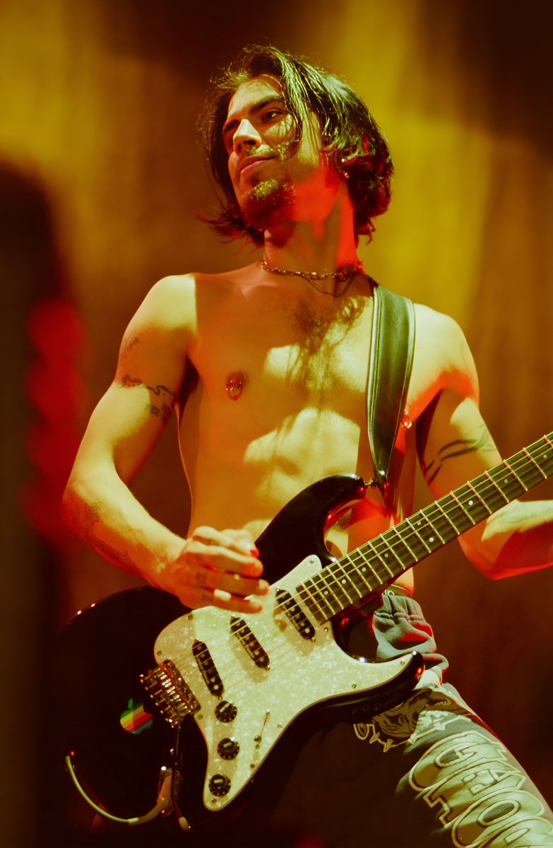 RHCP Stuff tweet media