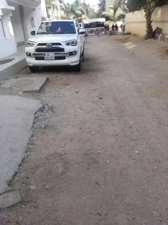 Comme vous le voyez il reste toujours des barricades chez PROS.
🇸🇳🚨