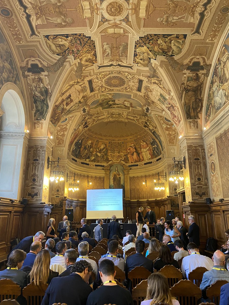 Sogei_SpA's tweet photo. Tutto pronto per la prima tappa del  Roadshow 2023 “Guidare e promuovere l'innovazione all'interno della PA" nella splendida cornice dell’Aula Magna Aldo Cossu dell’Università di Bari Aldo Moro. 

#Roadshow2023 #Openinnovation https://t.co/udTA1dsTPk