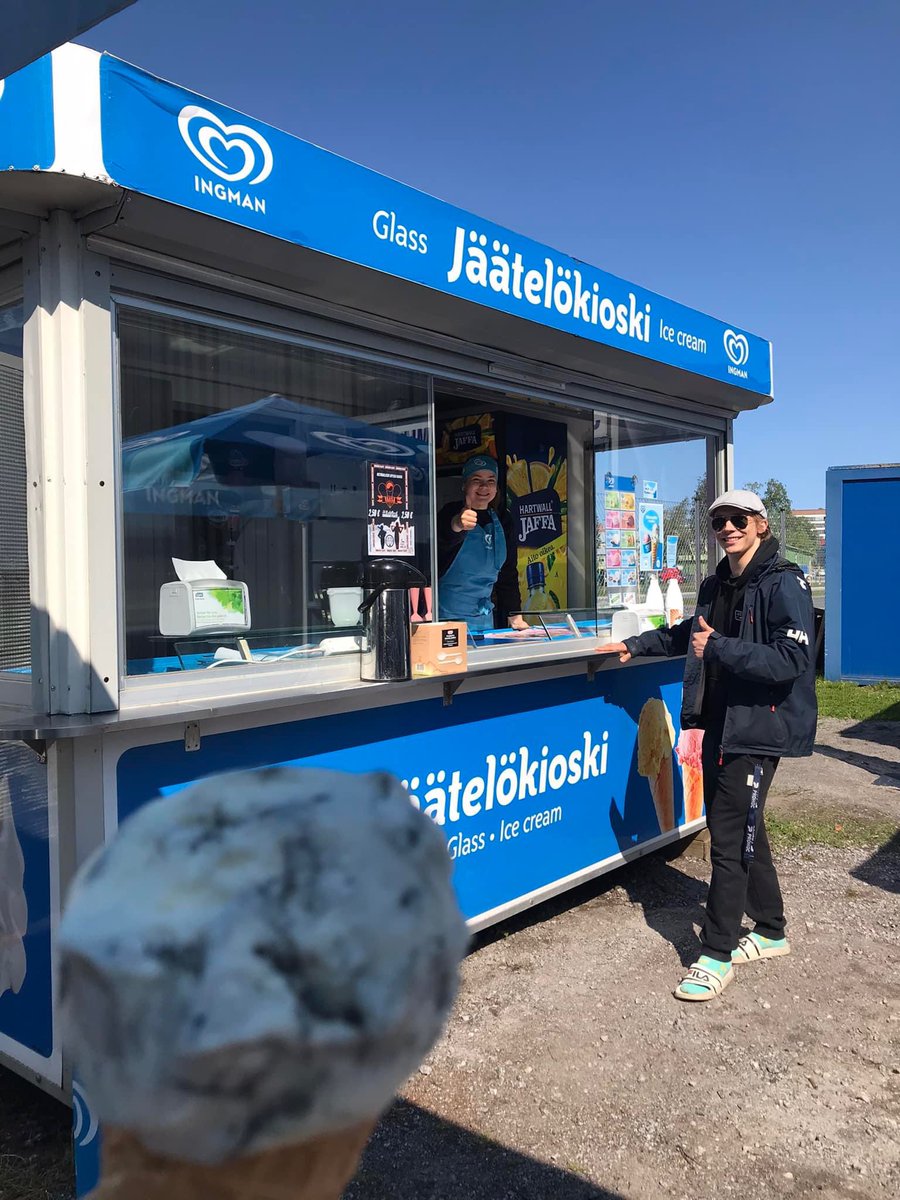 Mailattarien jäätelökioski avoinna arkisin 10-21 ja vkl 11-18 Hietalahden pesäpallostadionilla! Jäätelöä, virvoitusjuomia ja erinomaista Mailattaret-kahvia☀️