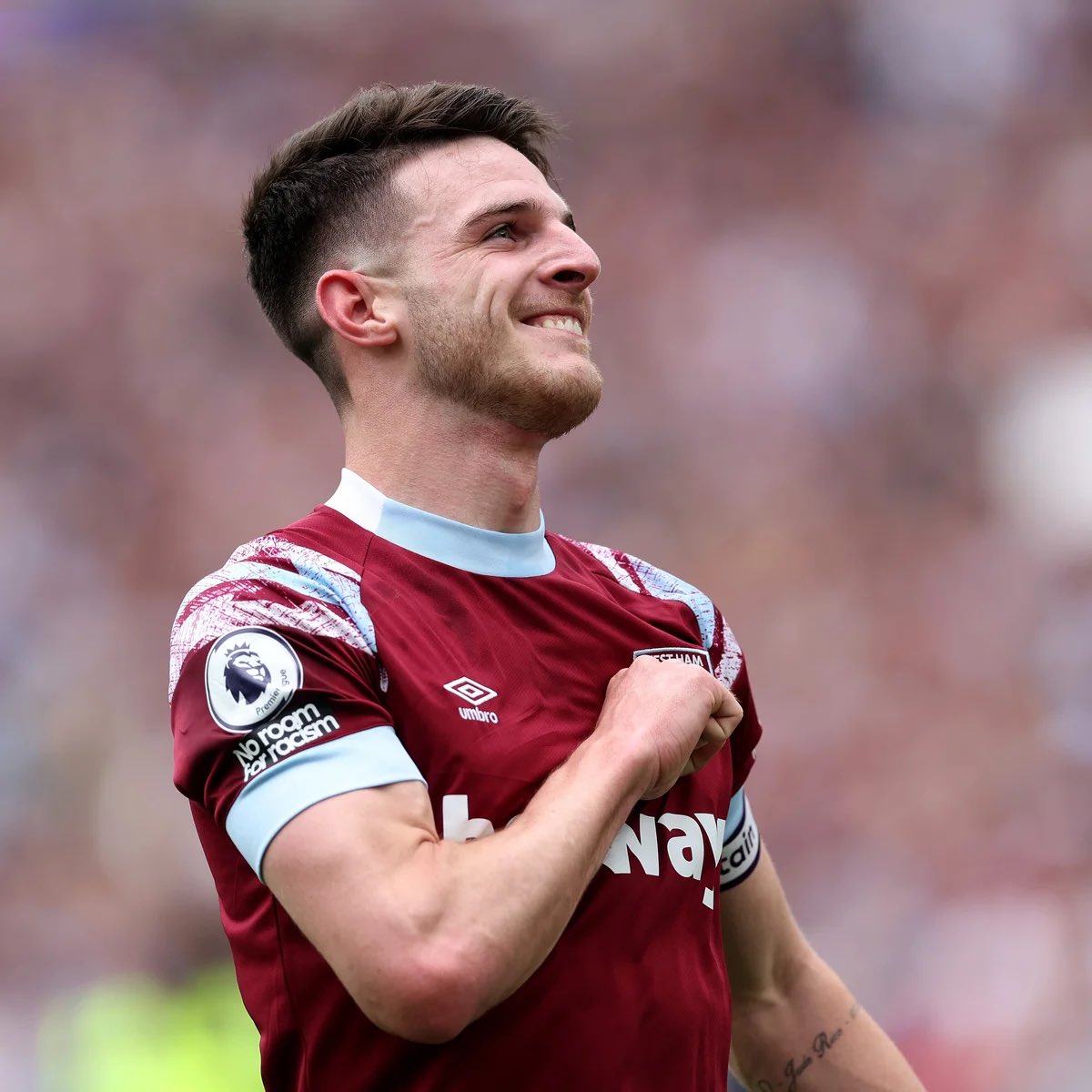 From a boy to a superstar…

Tonight will be Declan Rice's last match as a West Ham player.

Thank you for everything, captain 🫡♥️