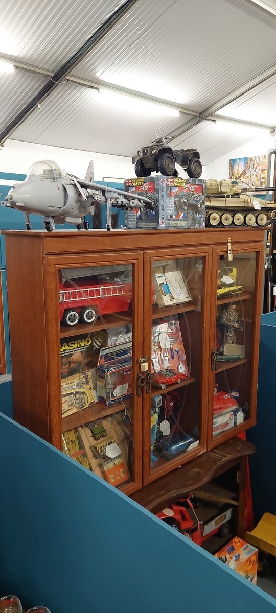 AspalEmporium's tweet photo. Aspal Antiques Open Tuesday - Sunday, 10 - 4. Many different traders. Antiques, Collectibles, Military, Toys, etc. #Antiques #Collectibles #Military #Toys #Vintage #Clothes #Glass #Ceramic #Furniture #Lighting #Pictures @AntiqueRoadTrip @SalvageHunters @BBC_ARoadshow https://t.co/EO3UC1qRJH