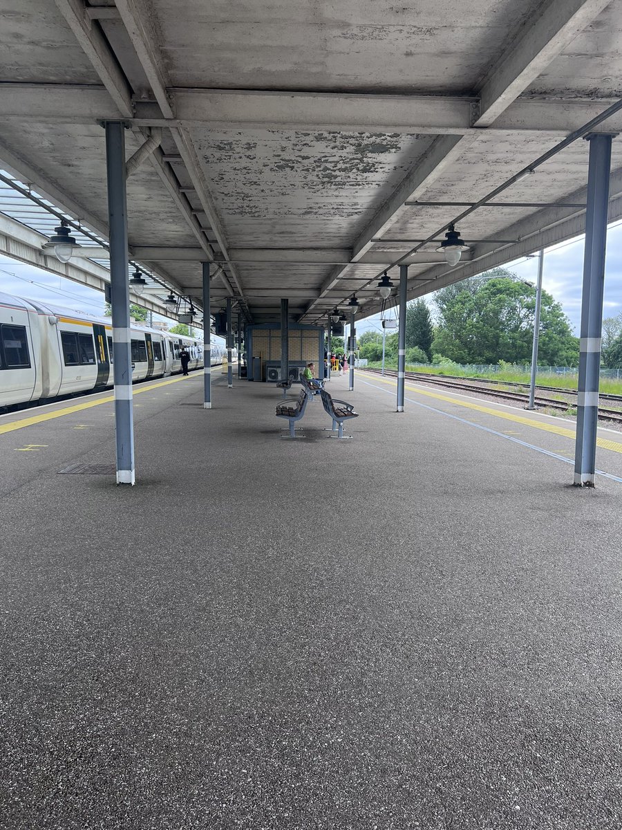 TM_James_'s tweet image. Any guesses on what station I am at 🤔

#RouteLearning #LNER #WhereisTM_James