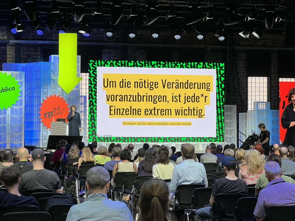 No Cash on a Dead Planet

<a href="/SaraSchurmann/">Sara Schurmann</a> zeichnet ein deprimierendes, aber nicht hoffnungsloses Bild auf der #rp23 . 

Der größte Hebel: wir können unser eigenes Verhalten anpassen und jeden Tag entscheiden, was wir für das Überleben auf diesem Planeten tun können.