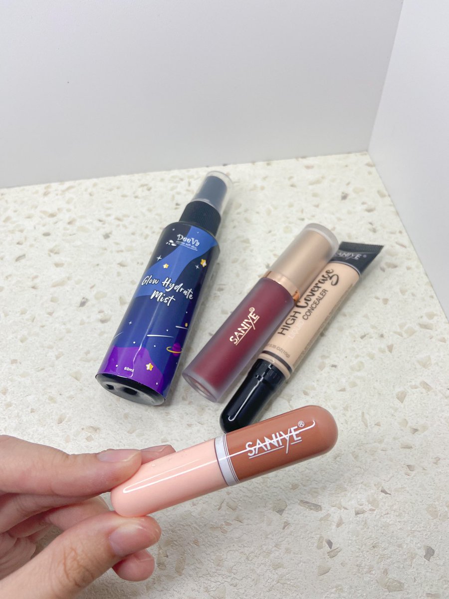 avinaruni's tweet photo. kedatengan 4 krucil baruuu!!🤓🎀

peliizzzz tungguin aku mau mainan sama mereka terus mau review jugaaa setelahnya!!🤩🫵🏻

#SaniyexDeeVa https://t.co/R6NaqXPEOG