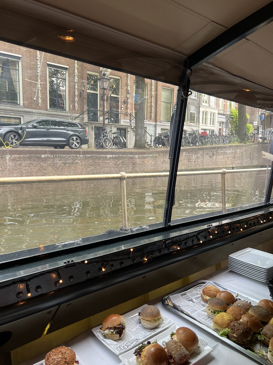 13GomesMateus's tweet photo. Starting day 2 of @money2020 with an amazing sailing breakfast sponsored by @SecclTech https://t.co/E7JMVXkwiT