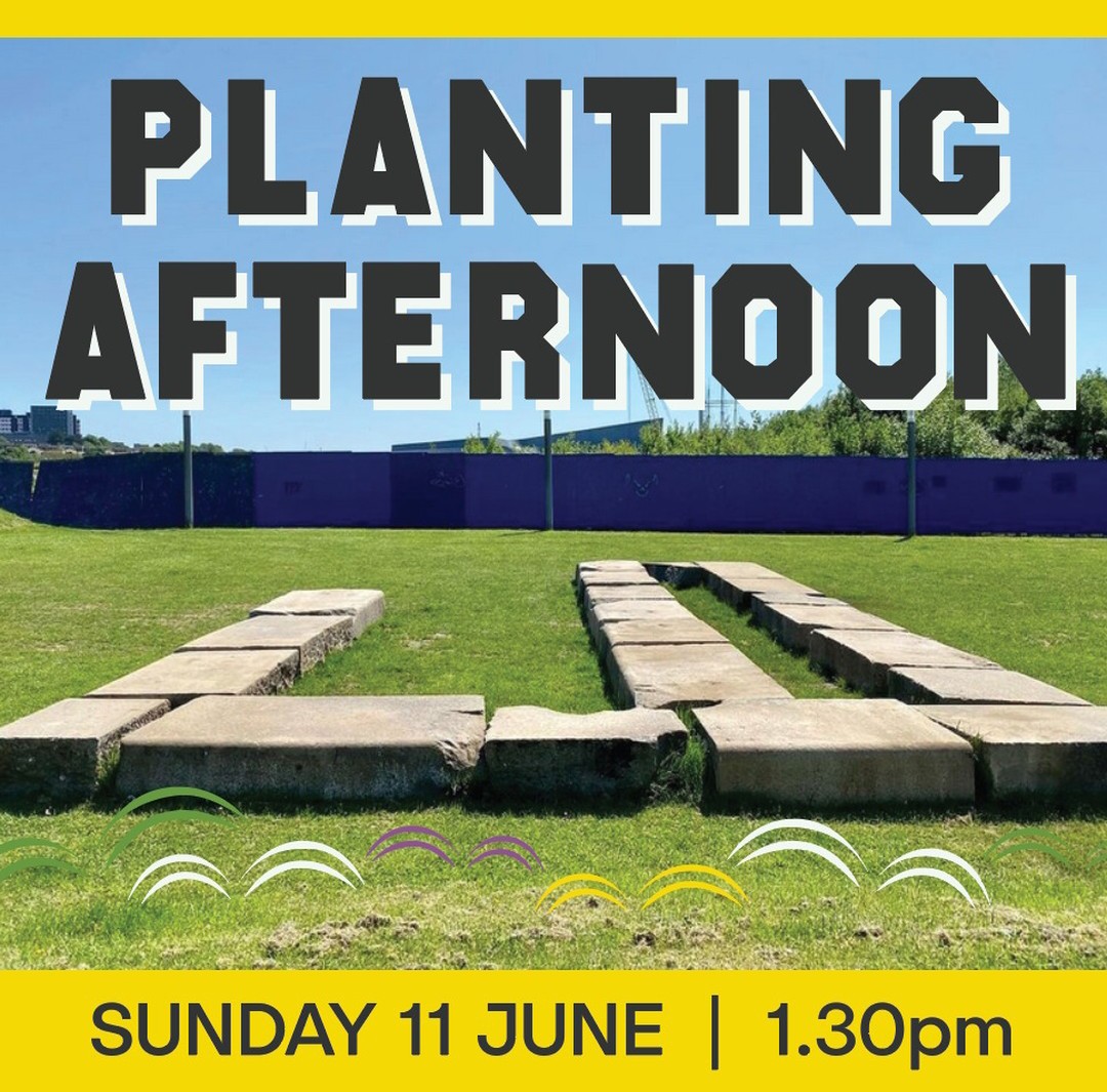 ClydesideGarden's tweet photo. SUN 11 JUNE | 1.30pm
Join us for our first planting afternoon in Glasgow Harbour’s new community garden. 
Tools &amp; gloves provided. 
All welcome!

Thanks to our funders @GlasgowCC River Activation Programme &amp; @tnlcommunityfund Together for Our Planet &amp; support from @PeelLandP https://t.co/Y55DlrLAvu